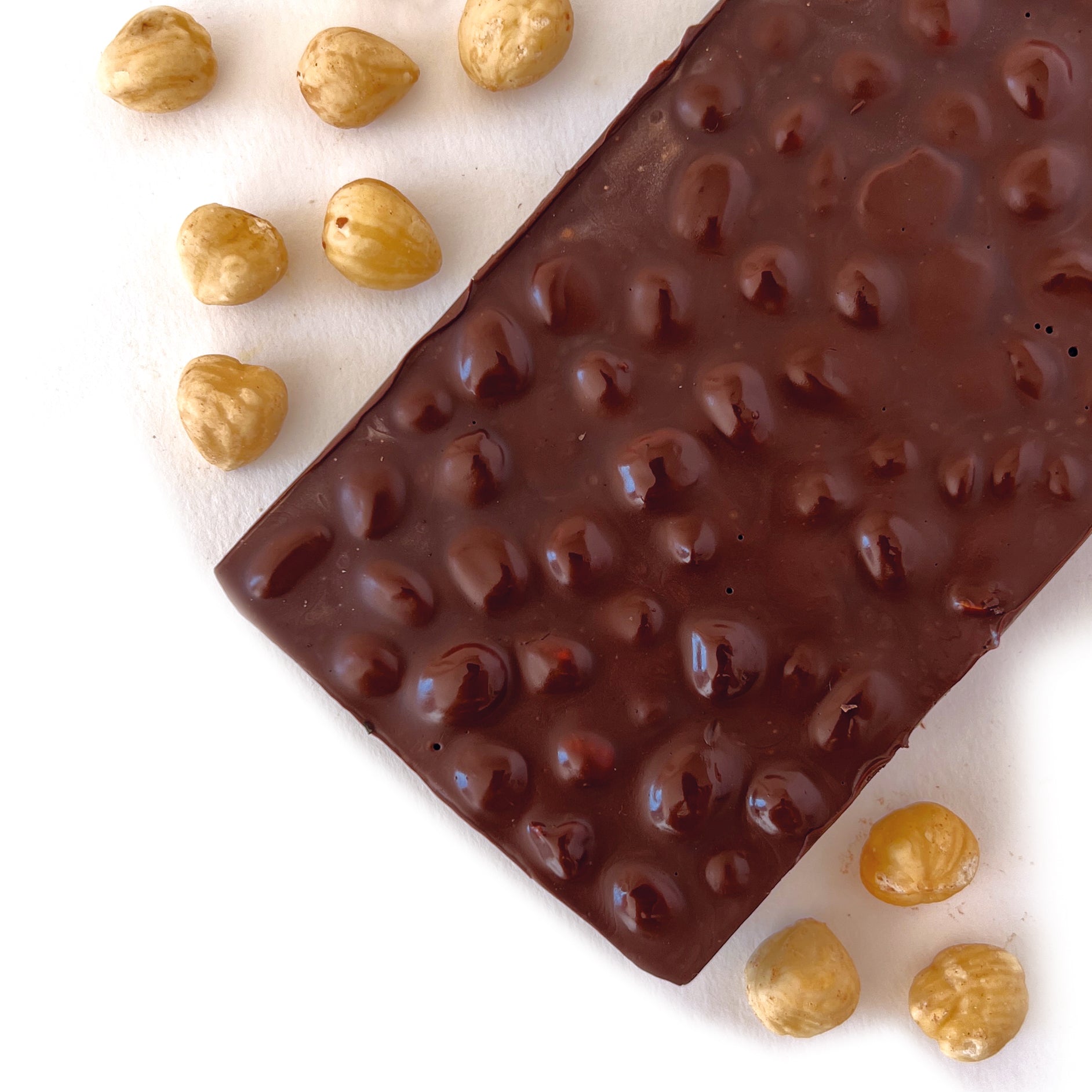 Turron_negro_avellanas_sin_azúcar_añadido_low_carb