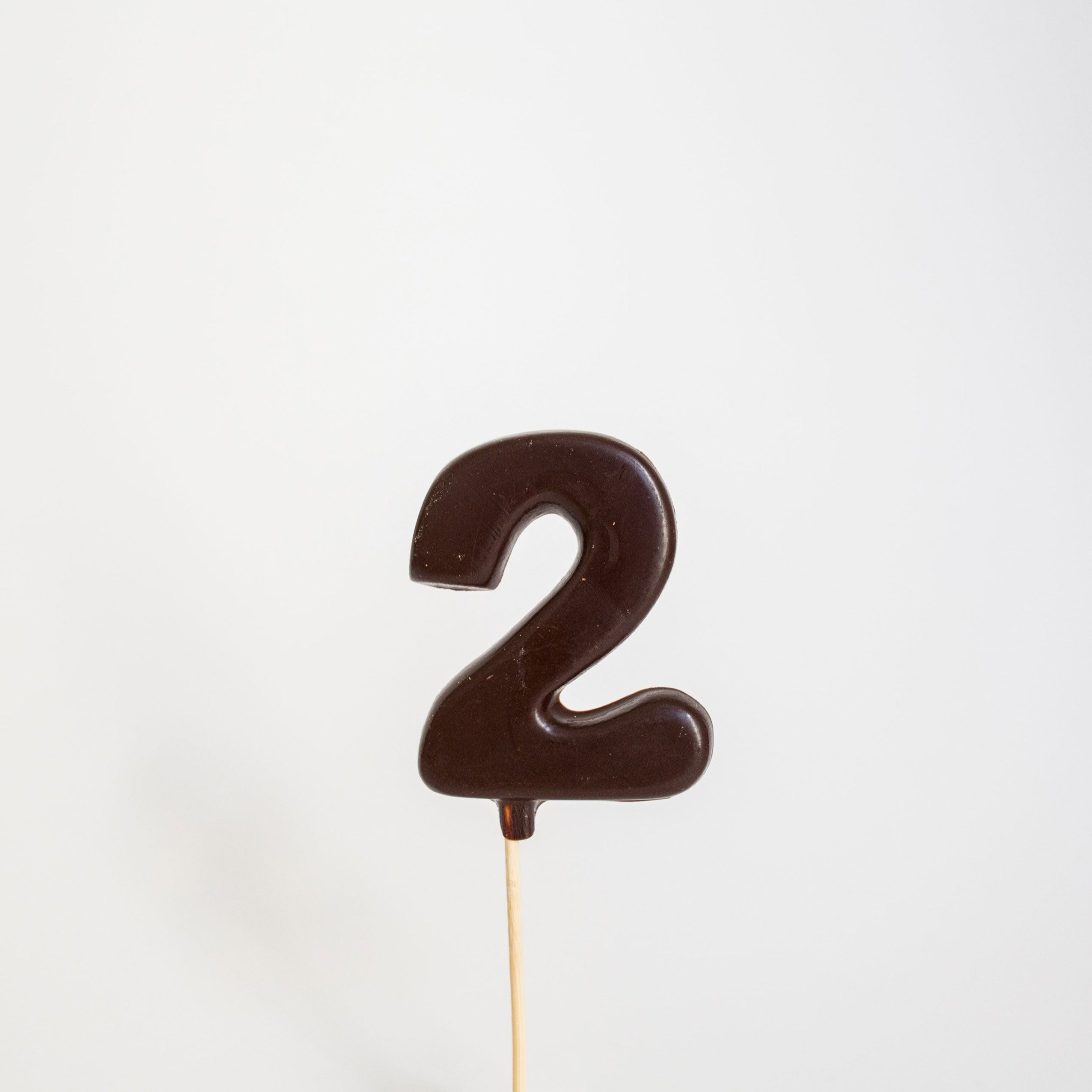 numero-dos-chocolate-negro