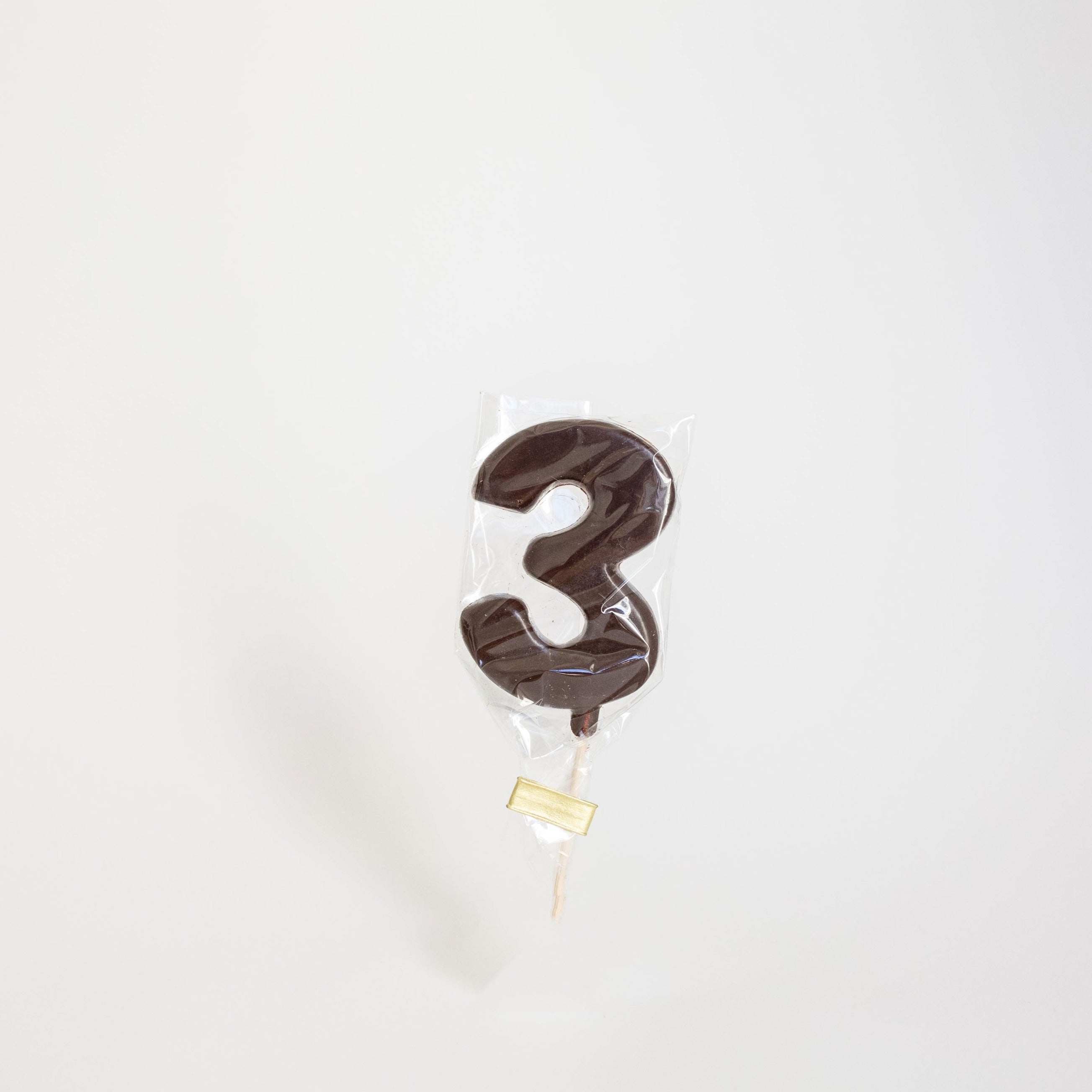 numero-tres-chocolate-negro-envoltorio