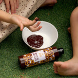 Sirope de chocolate sin azúcares añadidos en un bol